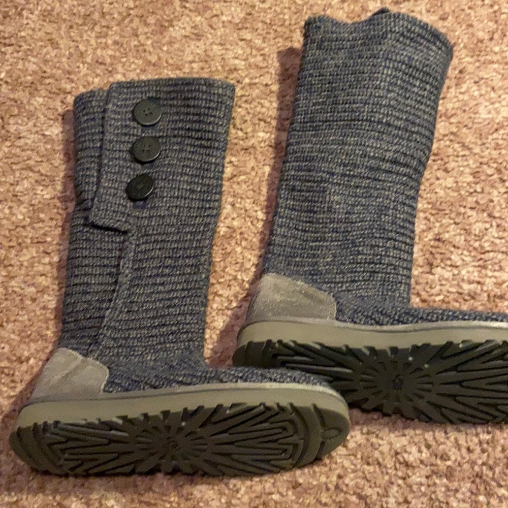 UGG Classic Cardy Button Up Knit Boots Womens 7